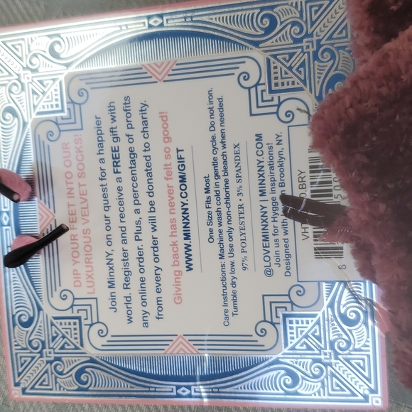 Aromasoles  Rose &Shea  Infused  Velvet Socks - Picture 5 of 7